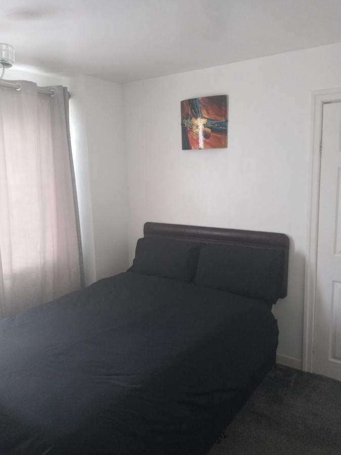 Summerhill, Wrexham - Key Worker Friendly Esterno foto