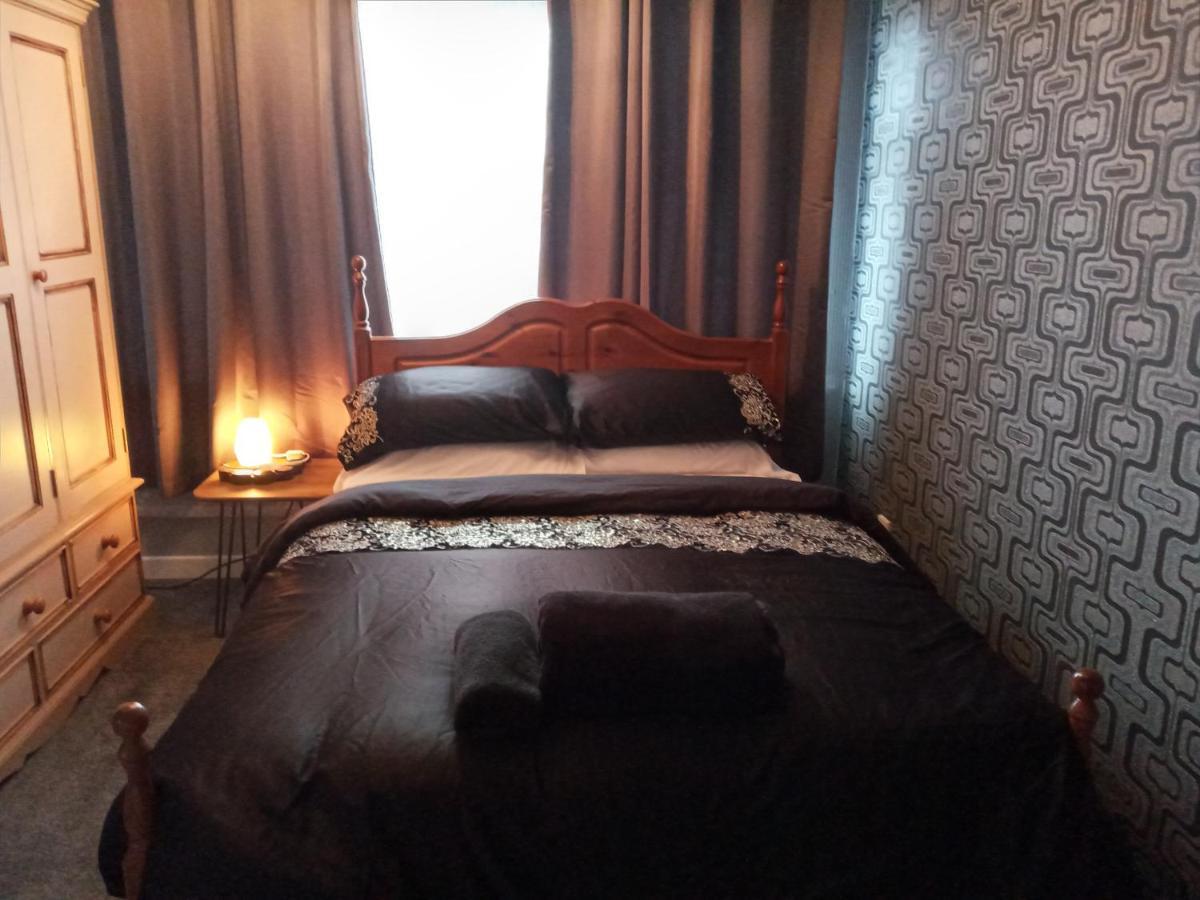 Summerhill, Wrexham - Key Worker Friendly Esterno foto