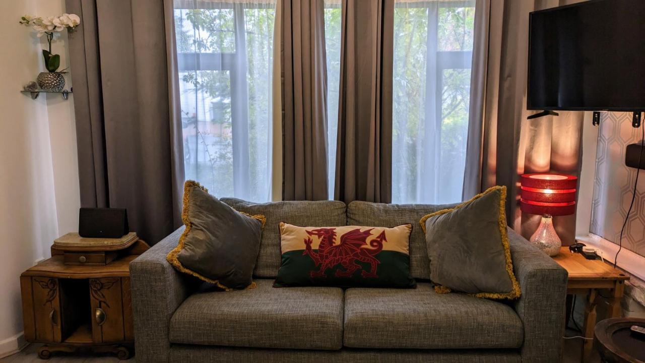 Summerhill, Wrexham - Key Worker Friendly Esterno foto